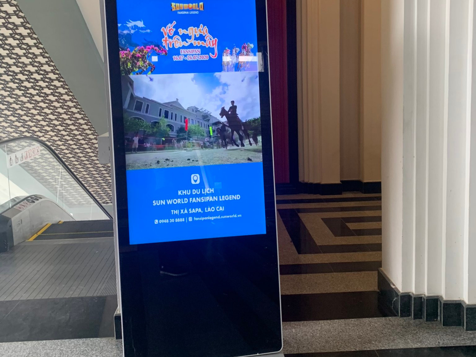  LCD đứng TimesSmart  43 inch